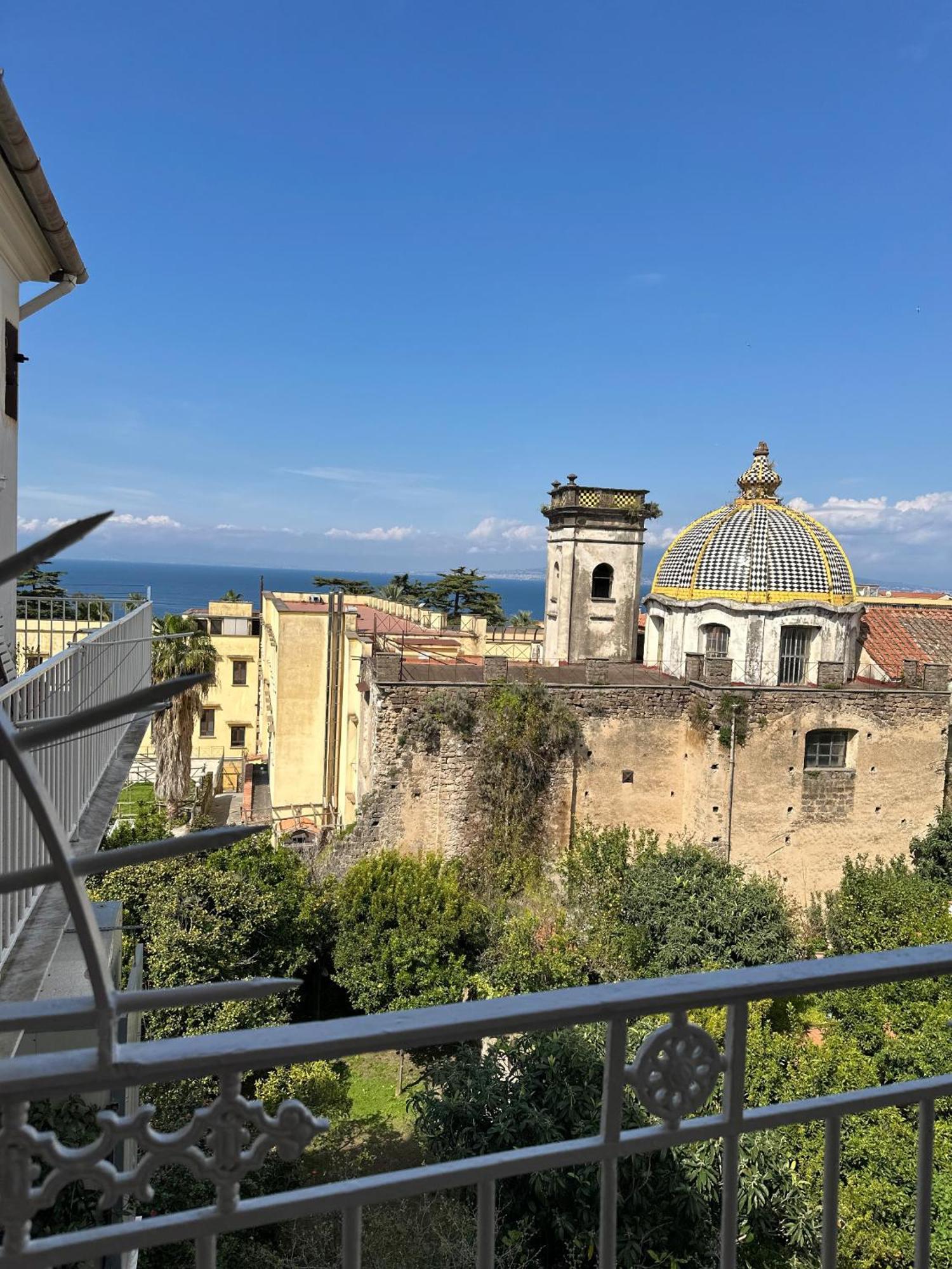 Bed and Breakfast La Viuzza Sorrent Exterior foto